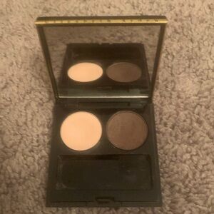 Elizabeth Arden eyeshadow duo in shade sunpeach 58 and plum pearl 55